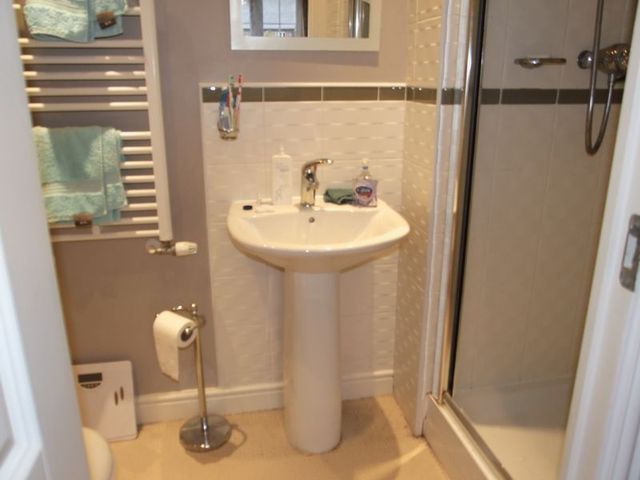  Image of 4 bedroom Detached house for sale in Vale Close Loughborough LE11 at Vale Close  Loughborough, LE11 2GZ