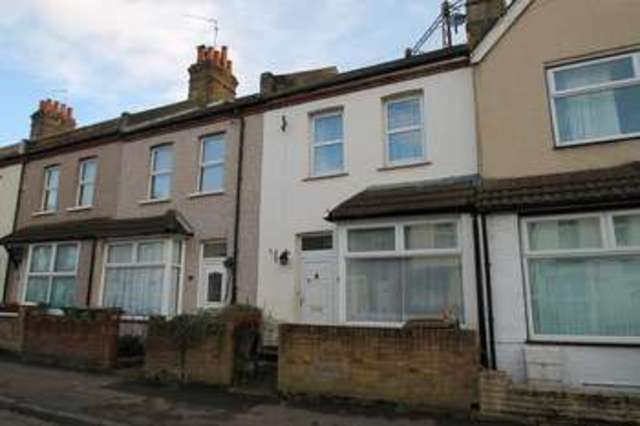  Image of 3 bedroom Detached house to rent in Vale Road Sutton SM1 at Sutton, SM1 1QH