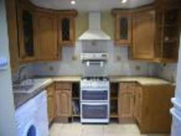  Image of 3 bedroom Detached house to rent in Vale Road Sutton SM1 at Sutton, SM1 1QH