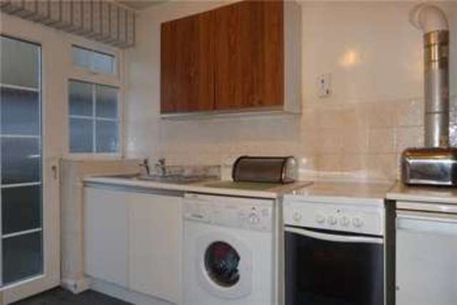  Image of 2 bedroom Apartment for sale in Valley Drive Ilkley LS29 at Ben Rhydding Ilkley Denton, LS29 8PA