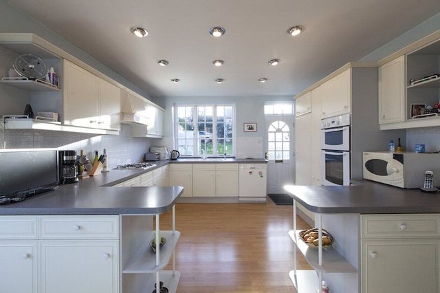  Image of 6 bedroom Detached house for sale in Valley Drive Ilkley LS29 at Ben Rhydding Ilkley Denton, LS29 8PA