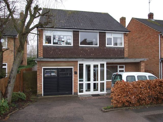  Image of 4 bedroom Detached house for sale in Valley Road Loughborough LE11 at Valley Road  Loughborough, LE11 3PY