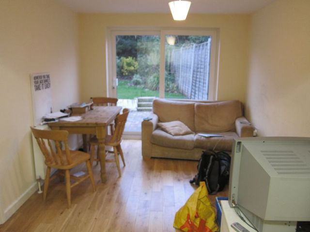  Image of 6 bedroom Detached house to rent in Vegal Crescent Englefield Green Egham TW20 at Vegal Crescent Englefield Green Egham, TW20 0PZ