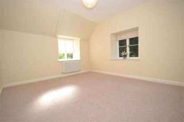 Image of 3 bedroom Semi-Detached house to rent in Trinity Road Ventnor PO38 at Ventnor Isle Of Wight Bonchurch, PO38 1RB