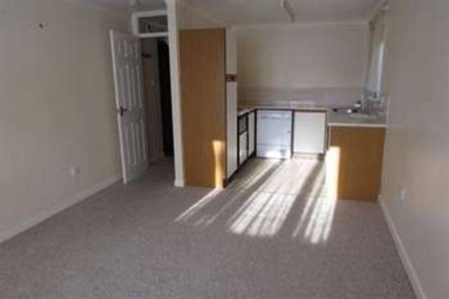  Image of 1 bedroom Flat for sale in Vestry Road Street BA16 at Street, BA16 0HX