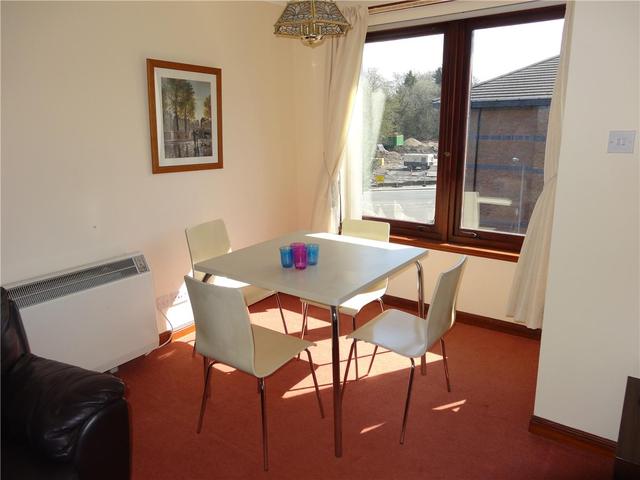  Image of 2 bedroom Flat to rent in Victoria Gardens Paisley PA2 at Paisley Renfrewshire Renfrewshire, PA2 9PQ