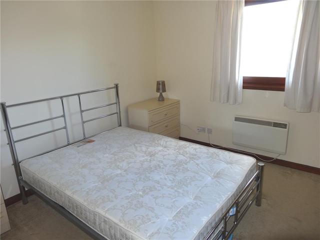  Image of 2 bedroom Flat to rent in Victoria Gardens Paisley PA2 at Paisley Renfrewshire Renfrewshire, PA2 9PQ