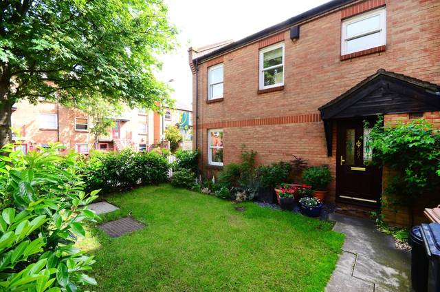  Image of 3 bedroom Detached house for sale in Victoria Park Road London E9 at Victoria Park Road  Victoria Park, E9 7JJ