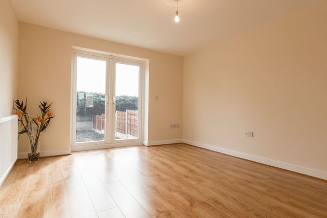  Image of 3 bedroom Property for sale in Victoria Road Platt Bridge Wigan WN2 at Victoria Road Platt Bridge Wigan, WN2 5DN