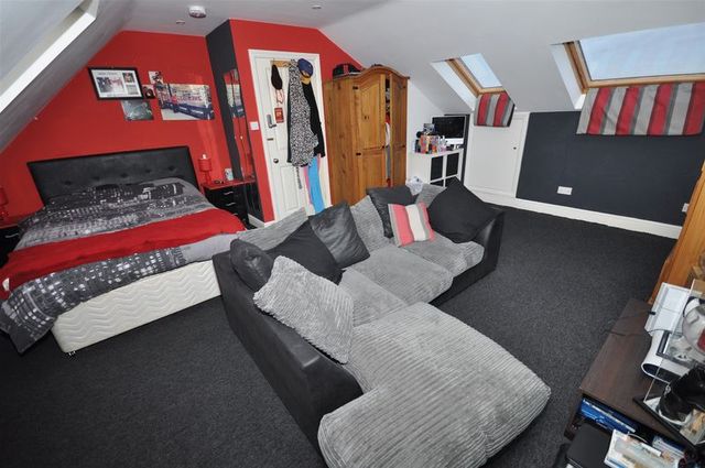  Image of 4 bedroom Terraced house for sale in Victoria Street Staple Hill Bristol BS16 at Victoria Street Staple Hill Bristol, BS16 5JS