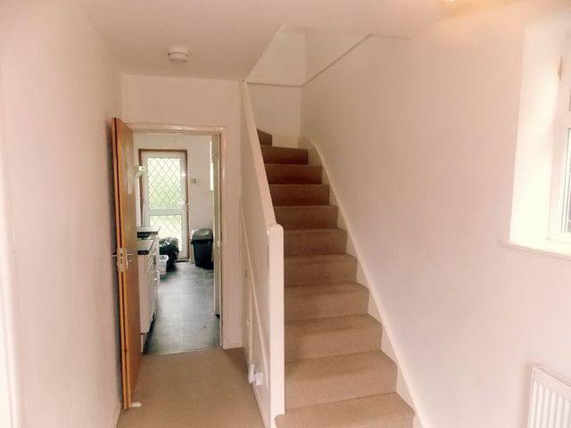  Image of 4 bedroom Semi-Detached house to rent in Violet Avenue Uxbridge UB8 at Violet Avenue  Uxbridge, UB8 3PP