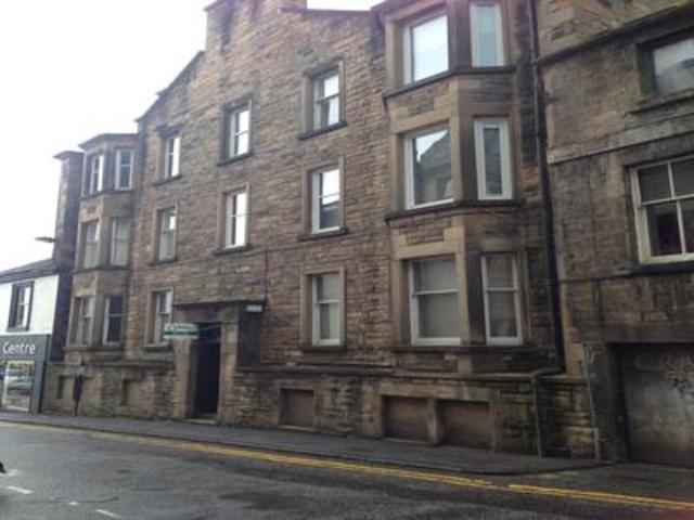  Image of 3 bedroom Flat to rent in Viewfield Street Stirling FK8 at Stirling  Stirling, FK8 1UA