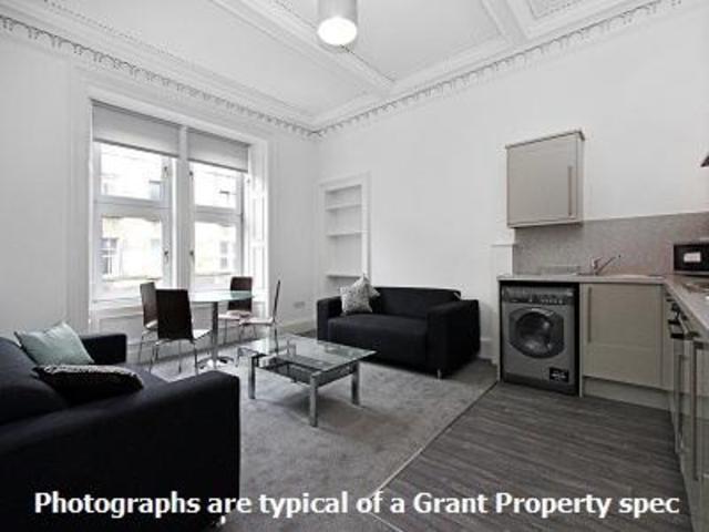  Image of 2 bedroom Flat to rent in Viewfield Street Stirling FK8 at Stirling  Stirling, FK8 1UA