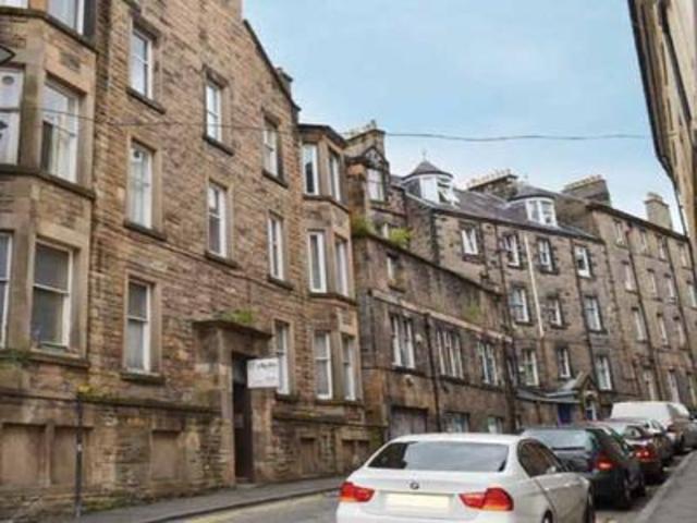  Image of 2 bedroom Flat to rent in Viewfield Street Stirling FK8 at Stirling  Stirling, FK8 1UA