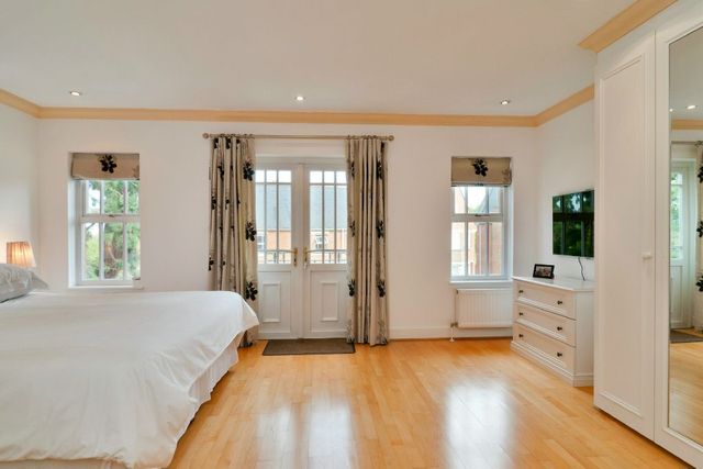  Image of 4 bedroom Town House for sale in Cypress Court Virginia Water GU25 at St Anns Park  Virginia Water, GU25 4TB