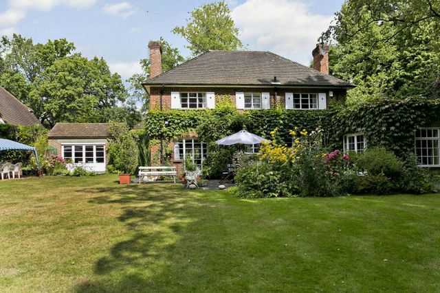  Image of 4 bedroom Detached house for sale in Christchurch Road Wentworth Virginia Water GU25 at Virginia Water, GU25 4PT