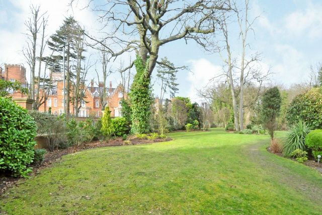  Image of 5 bedroom Town House for sale in Sandy Lane Virginia Water GU25 at St Anns Park  Virginia Water, GU25 4TA