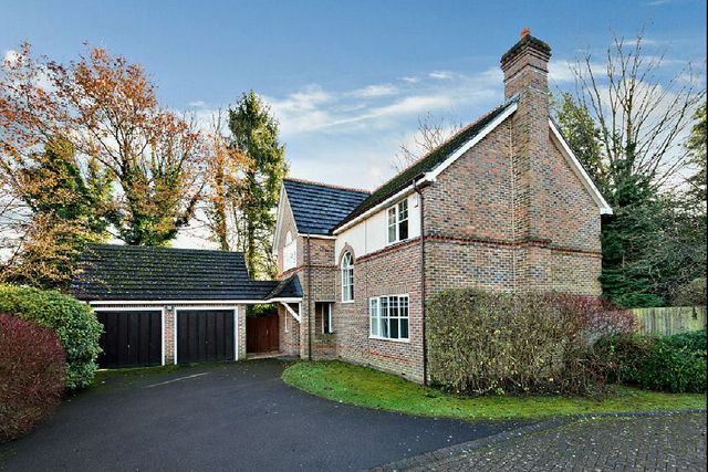  Image of 4 bedroom Detached house for sale in Home Close Virginia Water GU25 at Virginia Water  Surrey, GU25 4DH
