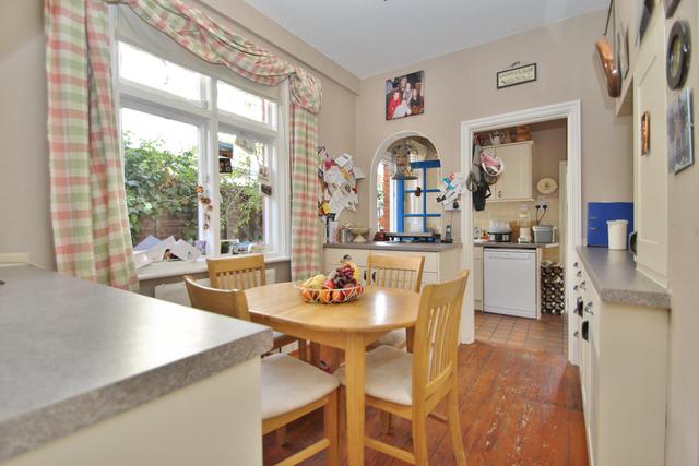  Image of 4 bedroom Detached house for sale in Waldens Park Road Horsell Woking GU21 at Woking Surrey Horsell, GU21 4RN