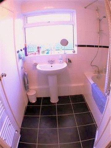  Image of 4 bedroom Semi-Detached house to rent in Walford Road Cowley Uxbridge UB8 at Walford Road  Uxbridge, UB8 2NQ