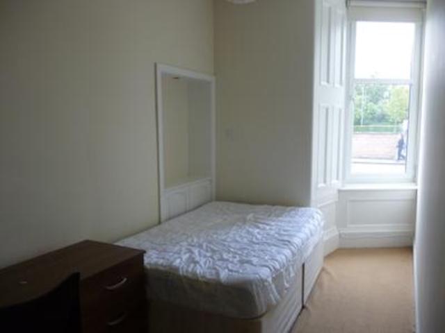  Image of 3 bedroom Flat to rent in Wallace Street Stirling FK8 at Stirling  Stirling, FK8 1NU