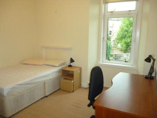  Image of 4 bedroom Flat to rent in Wallace Street Stirling FK8 at Stirling  Stirling, FK8 1NU