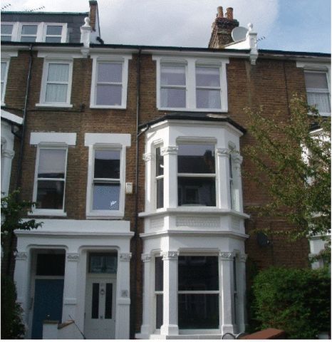  Image of 4 bedroom Terraced house for sale in Walsingham Road London E5 at London  London, E5 8NF