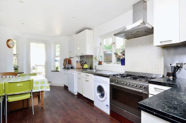  Image of 4 bedroom Terraced house for sale in Walsingham Road London E5 at London  London, E5 8NF