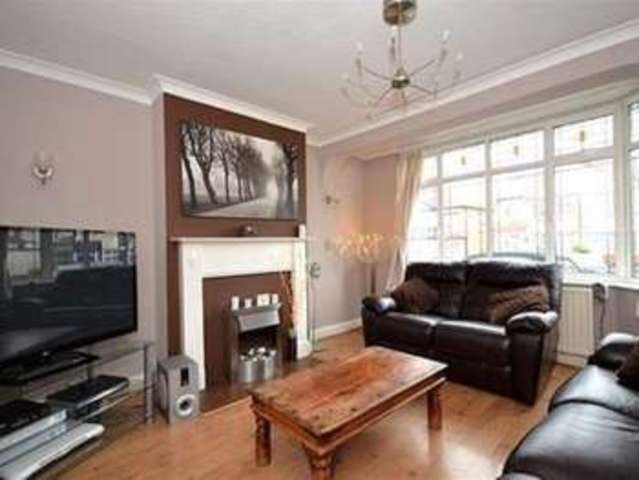  Image of 3 bedroom Semi-Detached house to rent in Station Approach Hoe Street London E17 at Hoe Street  Greater London, E17 9QF