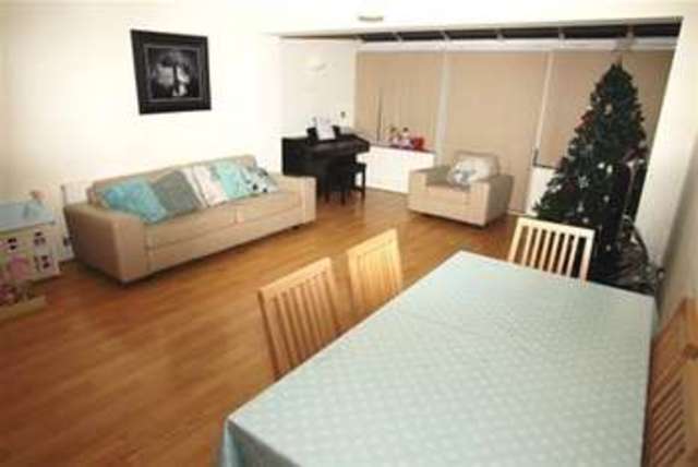  Image of 3 bedroom Detached house to rent in Sylvan Road London E11 at London, E11 1QN