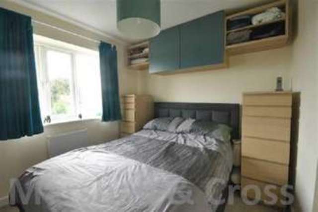  Image of 2 bedroom Terraced house for sale in Wardens Lane Irthlingborough Wellingborough NN9 at Wardens Lane  Wellingborough, NN9 5GT