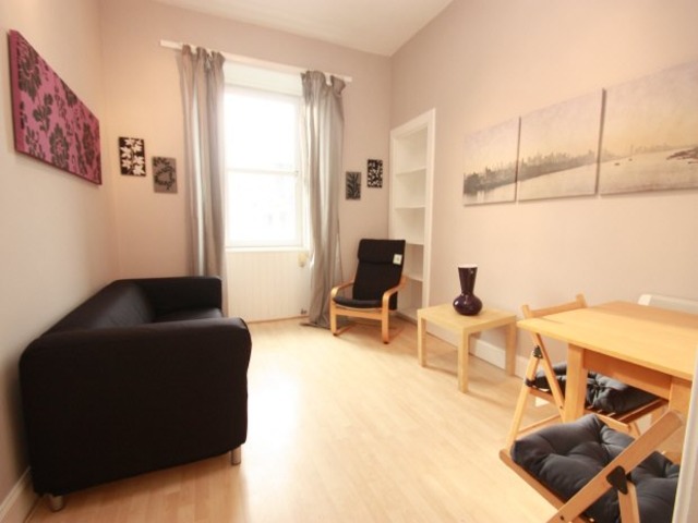  Image of 1 bedroom Flat to rent in Wardlaw Place Edinburgh EH11 at Gorgie Edinburgh Craiglockhart, EH11 1UD