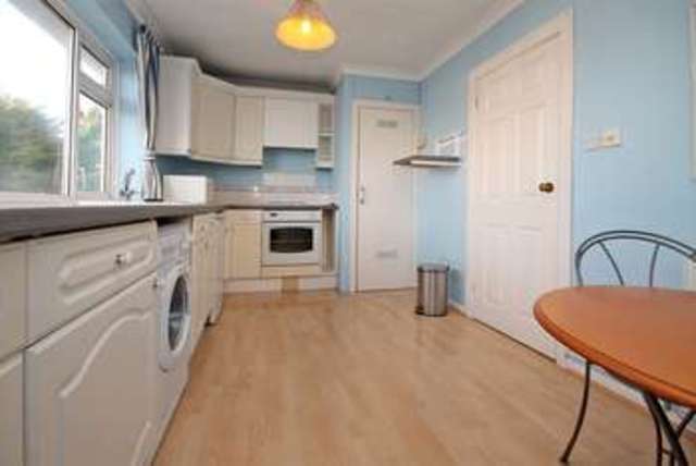  Image of 2 bedroom Flat for sale in Warren Edge Road Southbourne Bournemouth BH6 at Warren Edge Road Southbourne Bournemouth, BH6 4AX