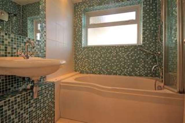  Image of 2 bedroom Flat for sale in Warren Edge Road Southbourne Bournemouth BH6 at Warren Edge Road Southbourne Bournemouth, BH6 4AX