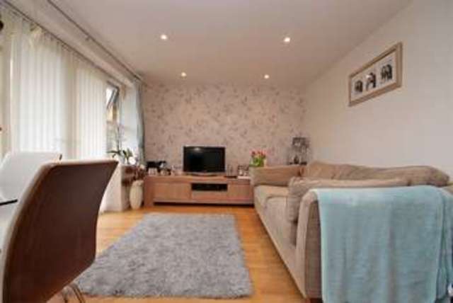  Image of 2 bedroom Flat for sale in Warren Edge Road Southbourne Bournemouth BH6 at Warren Edge Road Southbourne Bournemouth, BH6 4AX