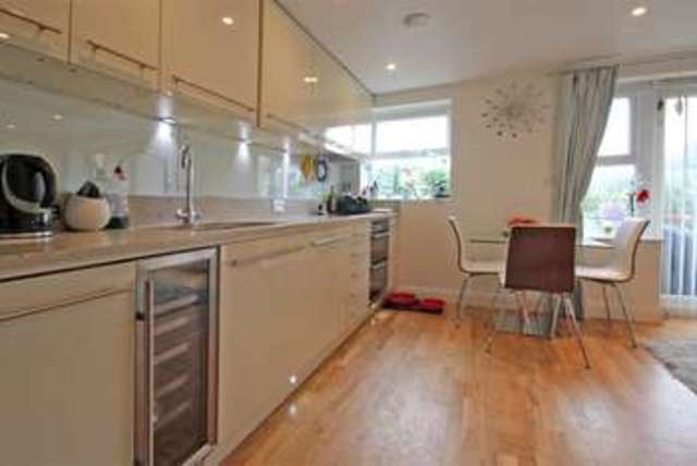  Image of 2 bedroom Flat for sale in Warren Edge Road Southbourne Bournemouth BH6 at Warren Edge Road Southbourne Bournemouth, BH6 4AX