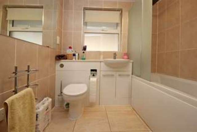  Image of 2 bedroom Flat for sale in Warren Edge Road Southbourne Bournemouth BH6 at Warren Edge Road Southbourne Bournemouth, BH6 4AX