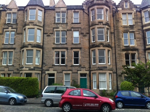  Image of 4 bedroom Flat to rent in Warrender Park Road Edinburgh EH9 at Marchmont Edinburgh Edinburgh, EH9 1EN