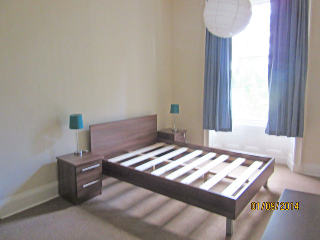  Image of 3 bedroom Flat to rent in Warrender Park Terrace Edinburgh EH9 at Marchmont Edinburgh Edinburgh, EH9 1EE