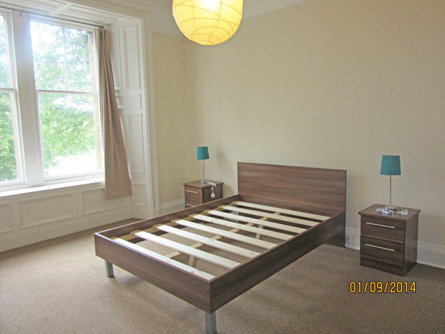  Image of 3 bedroom Flat to rent in Warrender Park Terrace Edinburgh EH9 at Marchmont Edinburgh Edinburgh, EH9 1EE