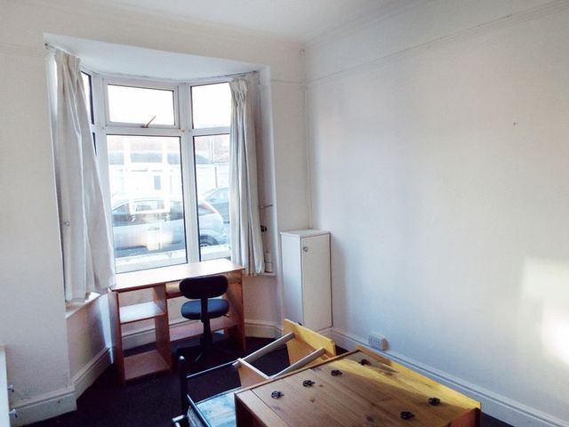  Image of 2 bedroom Terraced house for sale in Warrington Road Hanley Stoke-on-Trent ST1 at Warrington Road Hanley Stoke-On-Trent, ST1 3JG