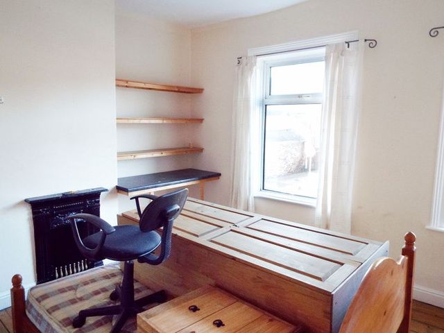  Image of 2 bedroom Terraced house for sale in Warrington Road Hanley Stoke-on-Trent ST1 at Warrington Road Hanley Stoke-On-Trent, ST1 3JG