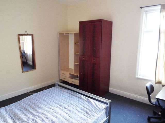  Image of 2 bedroom Terraced house for sale in Warrington Road Hanley Stoke-on-Trent ST1 at Warrington Road Hanley Stoke-On-Trent, ST1 3JG