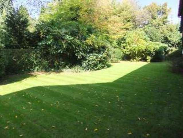  Image of 2 bedroom Retirement Property for sale in Olton Mere Warwick Road Solihull B92 at Warwick Road  Solihull, B92 7TT