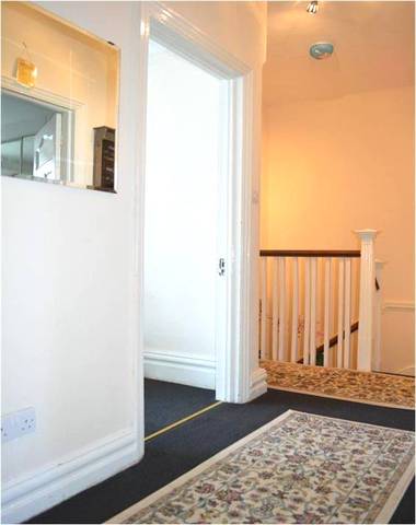  Image of 2 bedroom Flat for sale in Warwick Road Thornton Heath CR7 at Thornton Heath, CR7 7NH