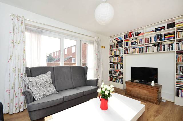  Image of 2 bedroom Flat to rent in Waterloo Close London E9 at Waterloo Close  Clapton, E9 6EF