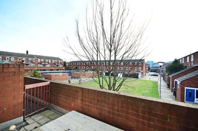  Image of 2 bedroom Flat to rent in Waterloo Close London E9 at Waterloo Close  Clapton, E9 6EF