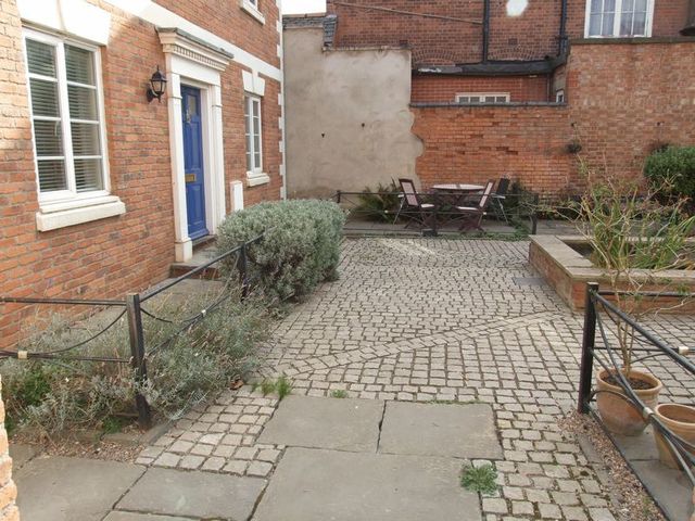  Image of 4 bedroom Detached house to rent in Waterside Drive Mountsorrel Loughborough LE12 at Waterside Drive  Mountsorrel, LE12 7AY