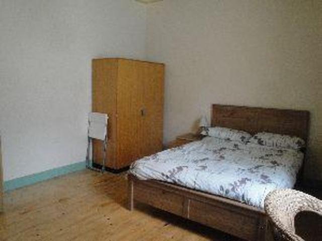  Image of 1 bedroom Flat to rent in Watson Crescent Edinburgh EH11 at Polwarth Edinburgh Edinburgh, EH11 1HB