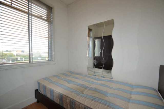  Image of 1 bedroom House Share to rent in Waverley Gardens London NW10 at Waverley Gardens  London, NW10 7EE